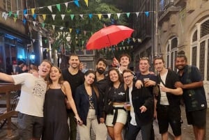 Porto: PubCrawl med 6 drinker + VIP-klubbinngang