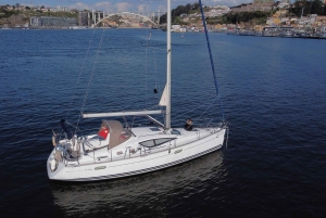 Porto: Relaxing Sailboat Cruise with Port on the Douro River