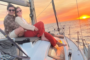 Porto: Relaxing Sailboat Cruise with Port on the Douro River