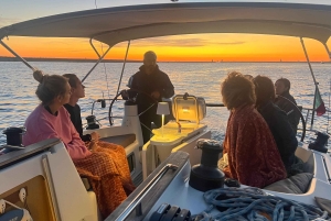 Porto: Relaxing Sailboat Cruise with Port on the Douro River