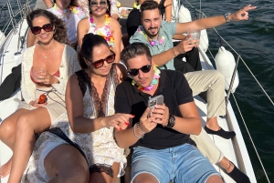 Porto: Relaxing Sailboat Cruise with Port on the Douro River