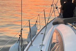 Porto: Relaxing Sailboat Cruise with Port on the Douro River