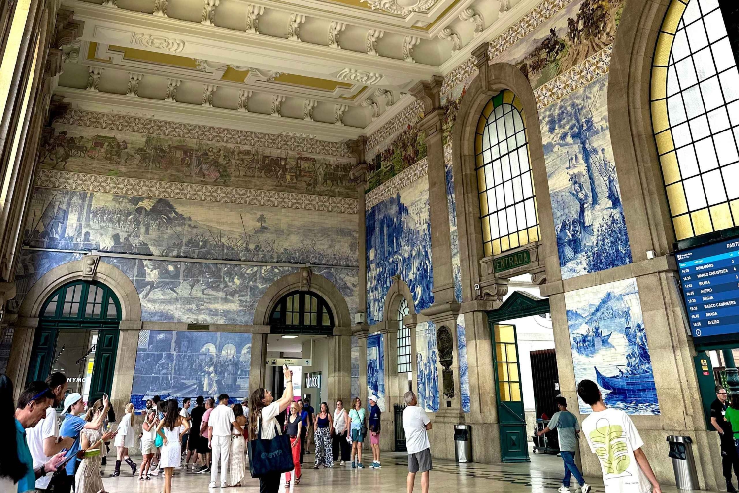 Porto Revealed: The Must-Do Walking Tour