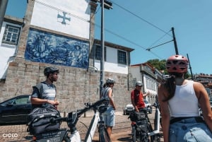 Porto Riverbank Tour på en elcykel: Atlantkusten, trädgårdar