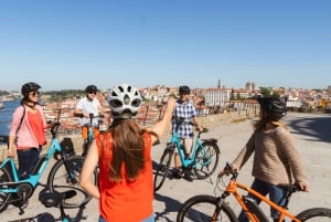 Porto: Riverside Panoramic E-Bike Tour
