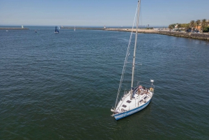 Porto: Romantic Sailboat Cruise