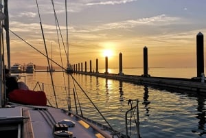 Porto: Romantic Sailboat Cruise