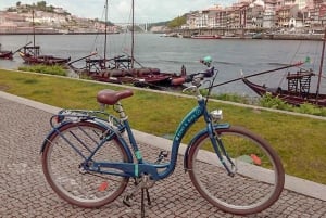 ポルトポートワインの試飲と自転車とボートのセルフガイド・ツアー