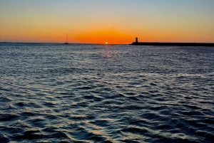 Porto SHARED Boat: Bridges, River Mouth & SUNSET w/ DRINKS