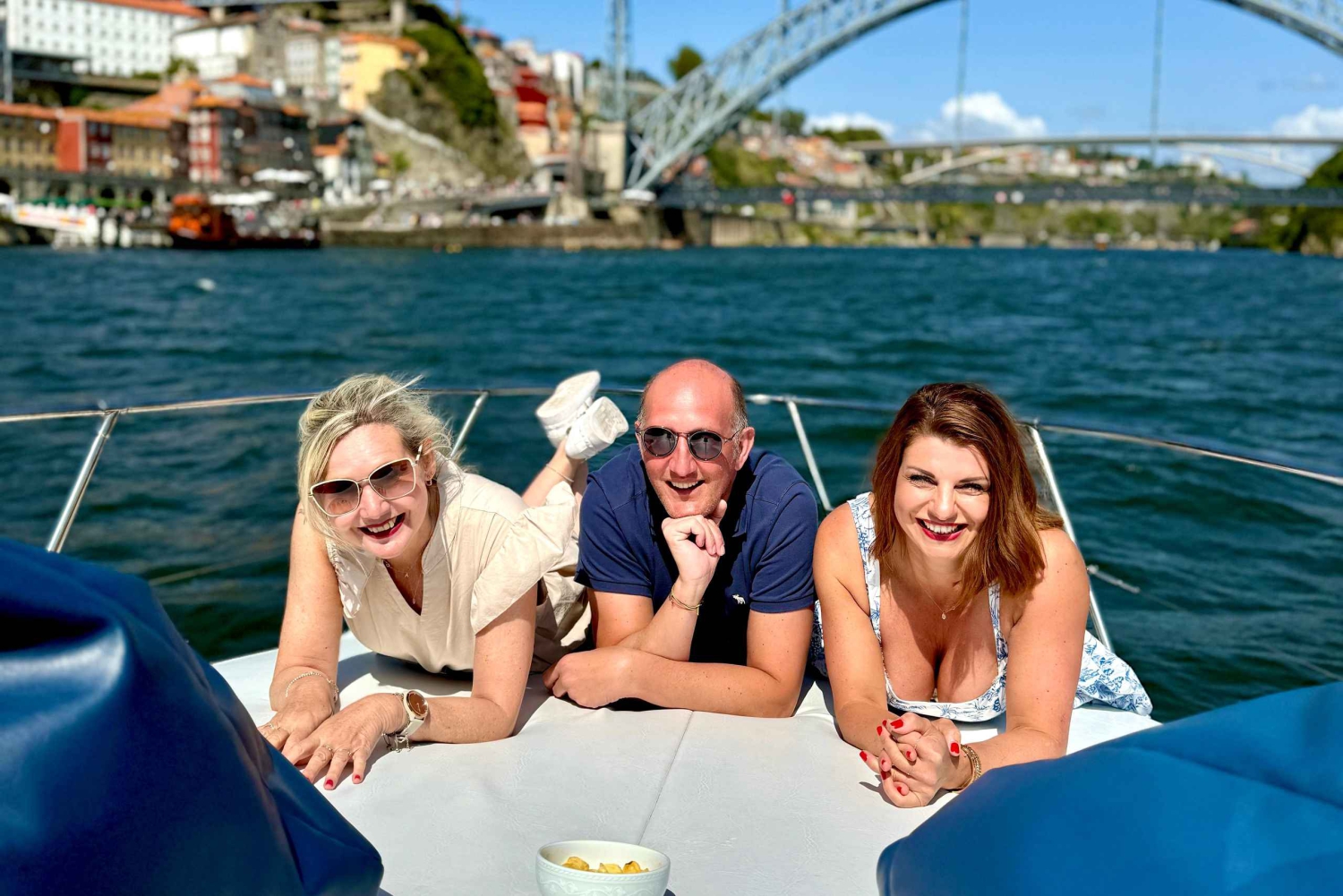 Oporto TOUR EN BARCO COMPARTIDO: Puentes y desembocadura con BEBIDAS