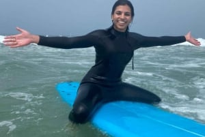 Porto: Small Group Surfing Experience with Transportation