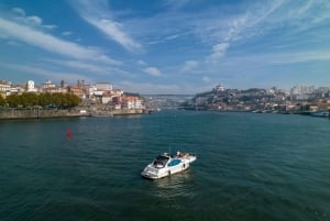 Porto: Bootsfahrt bei Sonnenuntergang oder tagsüber mit Begrüßungsgetränk