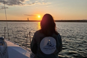 Porto Sunset: Sailboat Tour with Welcome Drink and snacks