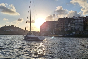 Porto Sunset: Sailboat Tour with Welcome Drink and snacks