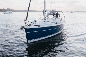 Porto Sunset: Sailboat Tour with Welcome Drink and snacks