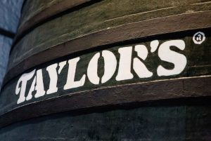 Porto: Taylor's Port Cellars & Smaking