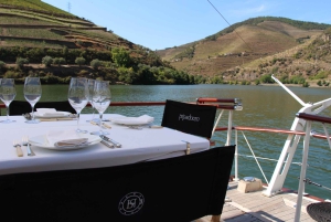 Porto to Douro Valley Private tour in a 4x4 like a native