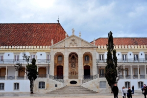 Porto to Lisbon Transfer with Tour Enroute