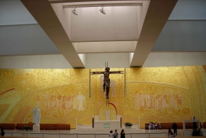 Porto to Lisbon Transfer with Tour Enroute