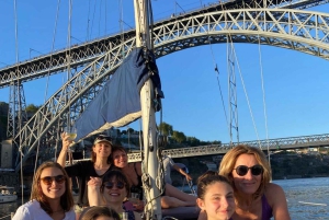 Porto: Purjehdusretki jaettu tai yksityinen (auringonlaskuoptio)