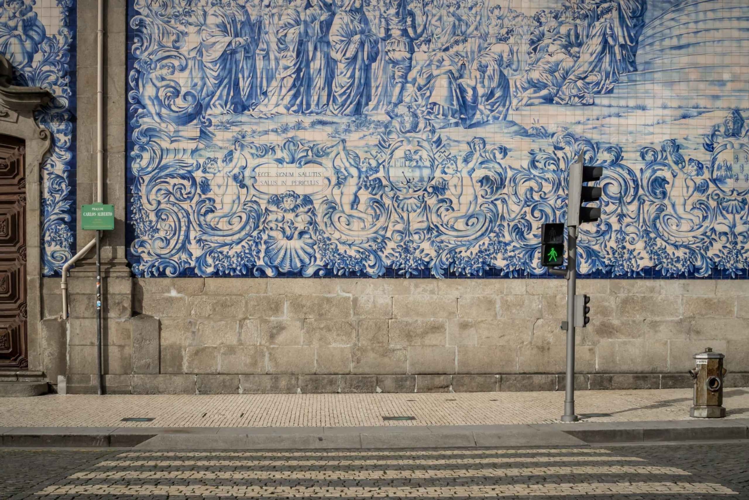 Porto Tour: Street Art & Architecture Experience 3h
