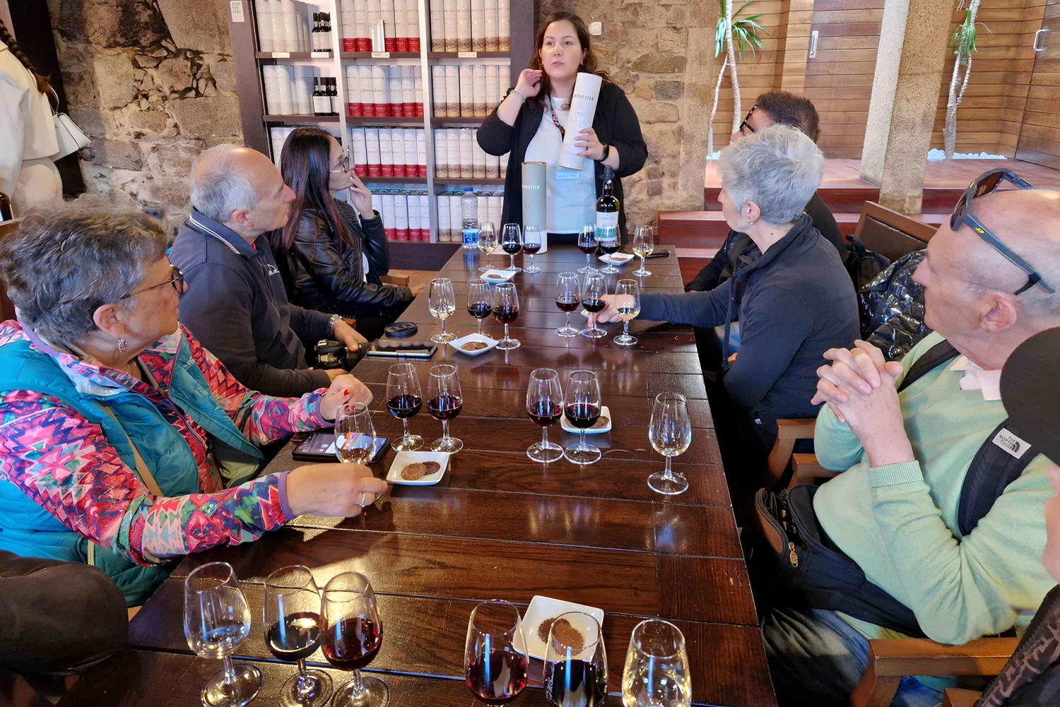 Porto tour met portwijnproeverij in een verborgen wijnkelder!