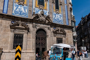 Porto: Passeio de Tuk Tuk com Degustação de Azeite
