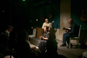 Porto: spettacolo di fado intimo e vino Porto alla stazione di Sao Bento