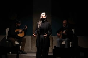 Porto: spettacolo di fado intimo e vino Porto alla stazione di Sao Bento