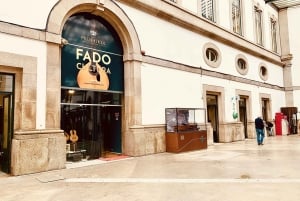 Porto: spettacolo di fado intimo e vino Porto alla stazione di Sao Bento
