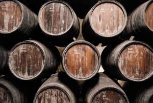 Oporto: experiencia de RV y cata de oporto añejo - Poente by Vallado