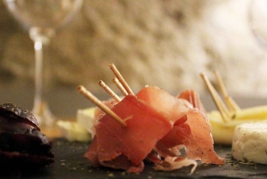 Porto: Tour a piedi con degustazione di vini e tapas