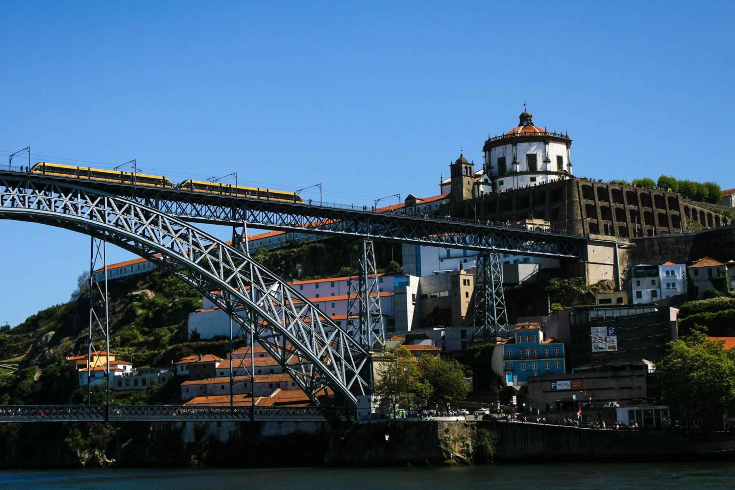 Porto : visite guidée à pied à travers l'histoire, la culture et des vues imprenables