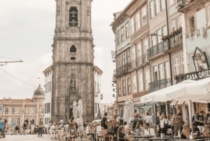 Porto: Vinsmagning med snack byvandring