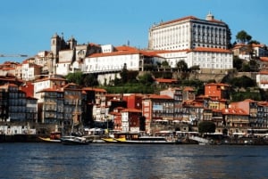 Porto: Vinsmagning med snack byvandring