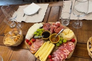 Portuguese Wine Tasting w Local Cheese & Cold Cuts pairing