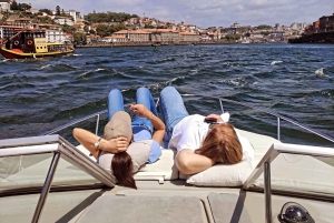 Tour en barco privado por los 6 puentes (1 hora y 30 minutos, hasta 6 personas, opción al atardecer)