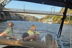 Privat bådtur i Porto med portugisisk tapas som ekstra mulighed