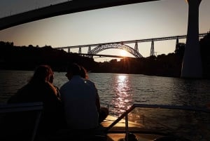 6 Brücken, Nicht geteilte Bootstour 1h30m, Gruppenpreis bis zu 6px