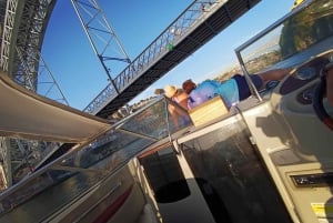 Excursion en bateau privé pour 2 personnes avec dégustation à Porto - option soleil