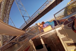 Excursion en bateau privé pour 2 personnes avec dégustation à Porto - option soleil