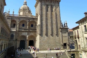 Tour Religioso Privado a Santiago Compostela y Braga