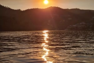 Private speedboat trip on the Douro