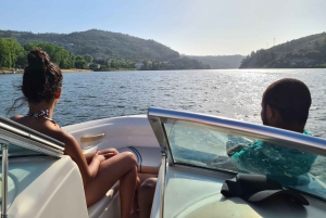 ドウロ川でのプライベートスピードボートツアー