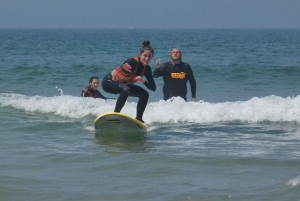 Privater Surfkurs für zwei Personen am Strand von Matosinhos