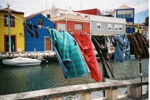 Private transfer from Porto to Lisbon (or vice versa) with up to 4 cultural stops