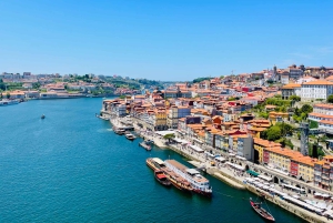 Excursão particular a pé no Porto, incluindo ingresso para a Livraria Lello