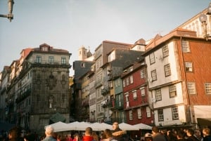 Kapinalliset ja Invicta: Porton liberaali kaupunkikierros paikallisen oppaan kanssa