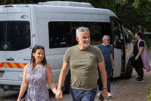 Régua: Vinprovning på en gård, traditionell lunch, kryssning och tåg