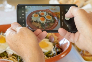 Régua: Vinprovning på en gård, traditionell lunch, kryssning och tåg